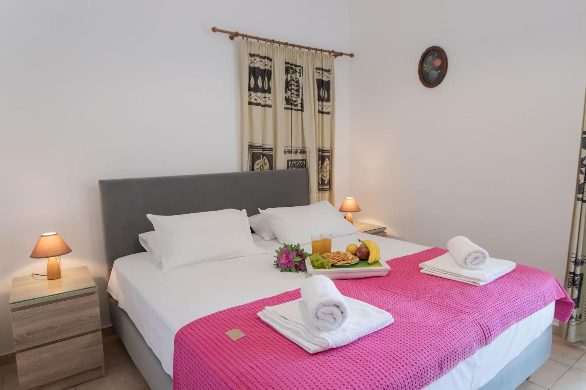 Manos Apartments Almirída Phòng bức ảnh